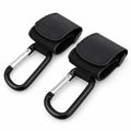 Attache poussette noire avec mousqueton, vendue par lot de 2