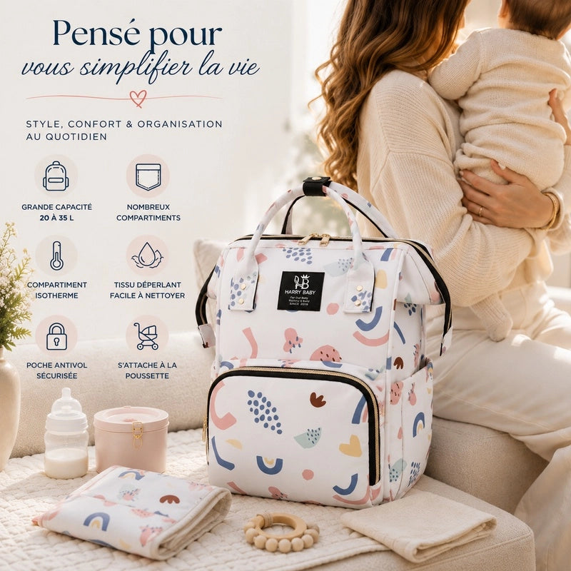 Maman avec bébé près du sac à langer Harry Baby pastels, style et organisation